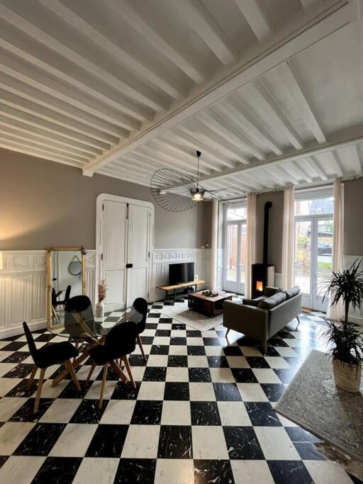 Ferienwohnung Le Petit Nid D'Aline, Hyper-Centre, Parking Prive Arras Exterior foto